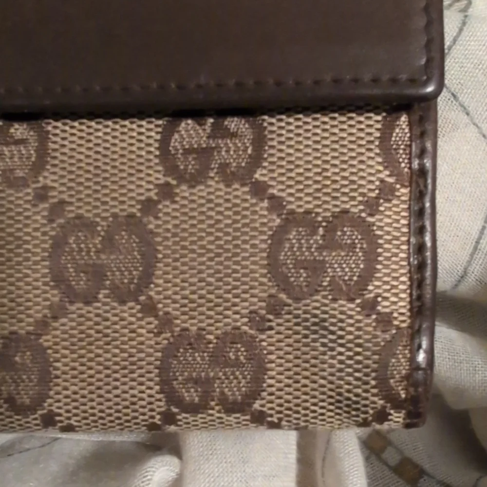 Gucci Signature Brown and Cream Clutch Vintage Italy Wallet - Picture 3 of 16
